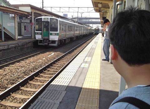 南仙台駅から仙台駅に向けて電車に乗る