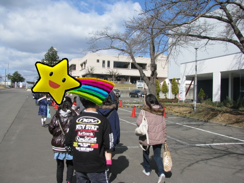 こども未来応援教室の会場（東北学院大学）を歩く