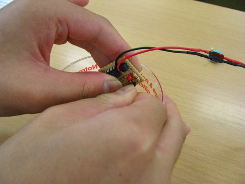 基盤などを組み付けしていく