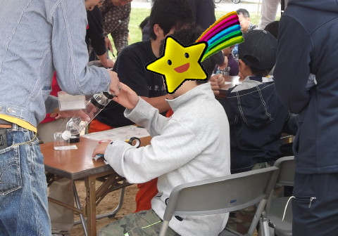 広瀬川で遊ぼう2015でペットボトルロケット製作