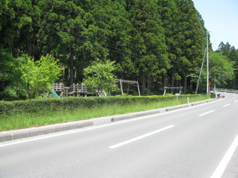 大亀山森林公園の低年齢向けアスレチック広場