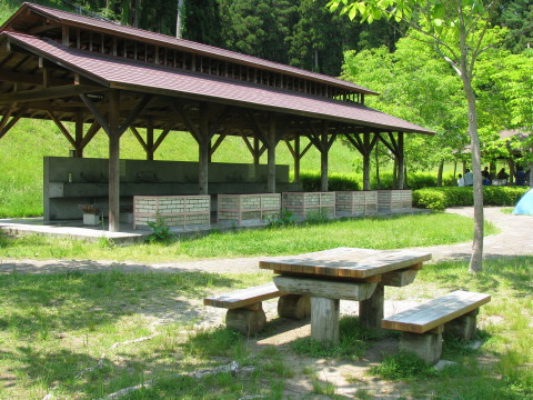 キャンプ場の炊事場